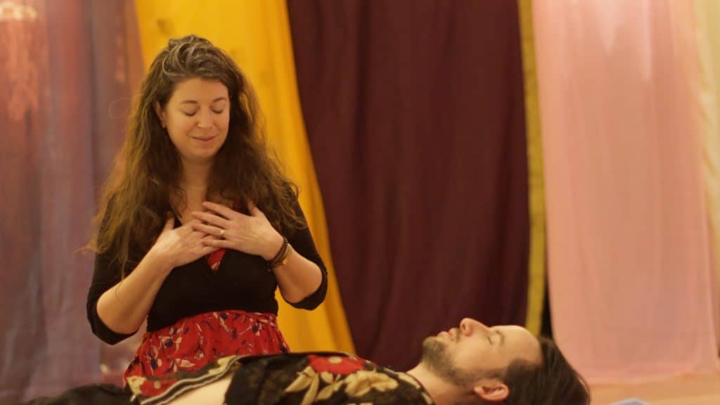 Stage de tantra en Bourgogne-Franche-Comté, photographié par Xavier Cailhol